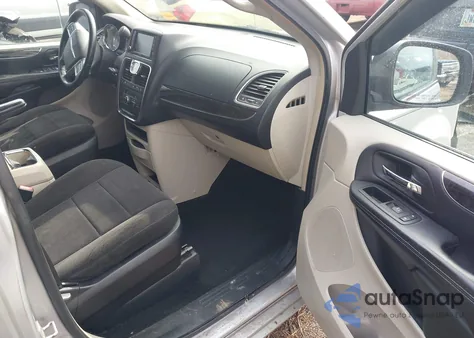 2011 Chrysler Town & Country Touring from USA, damaged, VIN 2A4RR5DG0BR734836